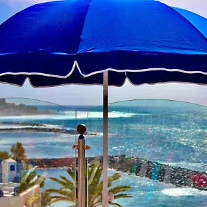 https://villa-mar-first-line-playa-las-americas.in-canary-islands.com