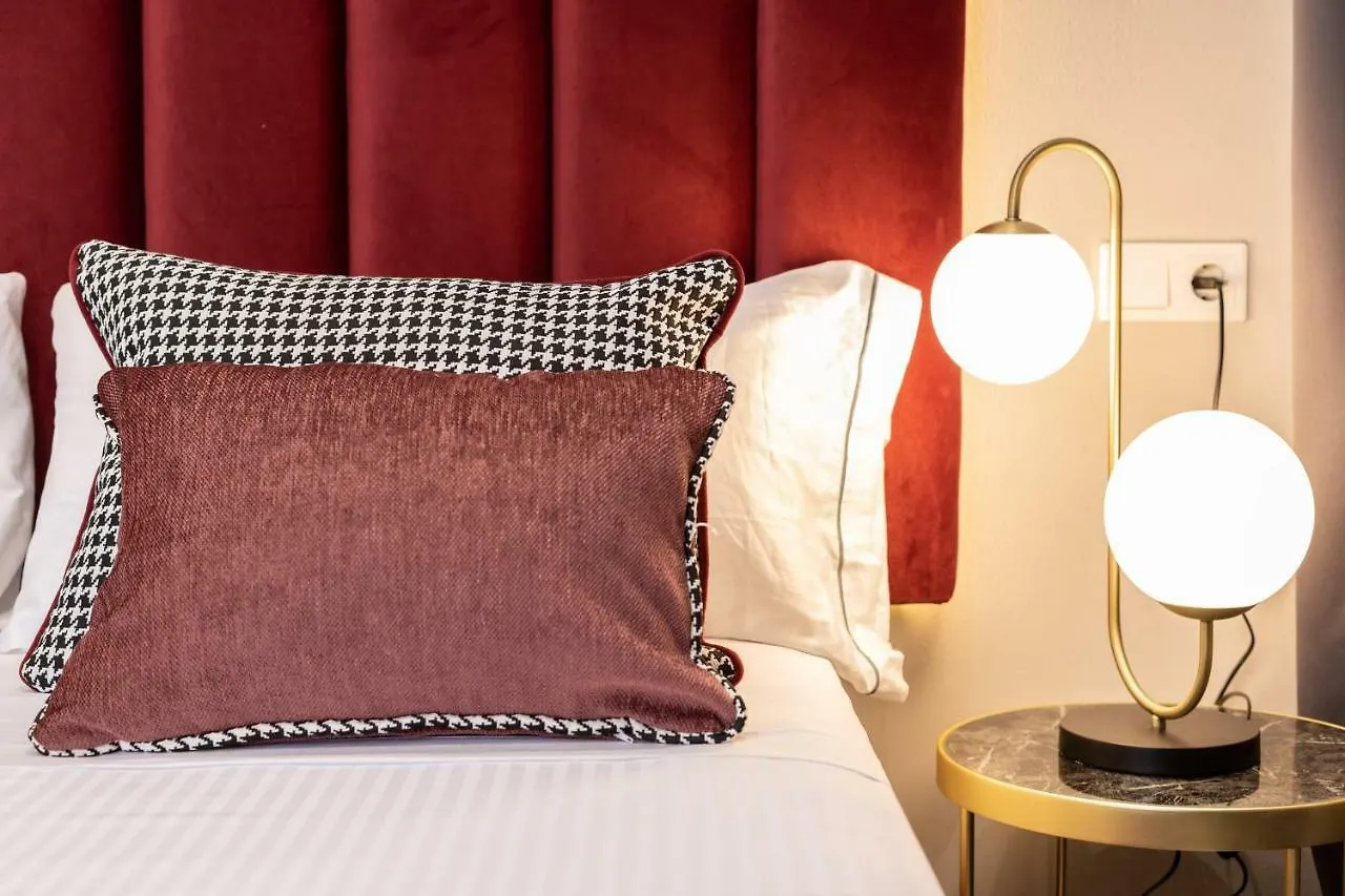 *** Hotel apartamentowy Bibo Suites Plaza Nueva Grenada Hiszpania