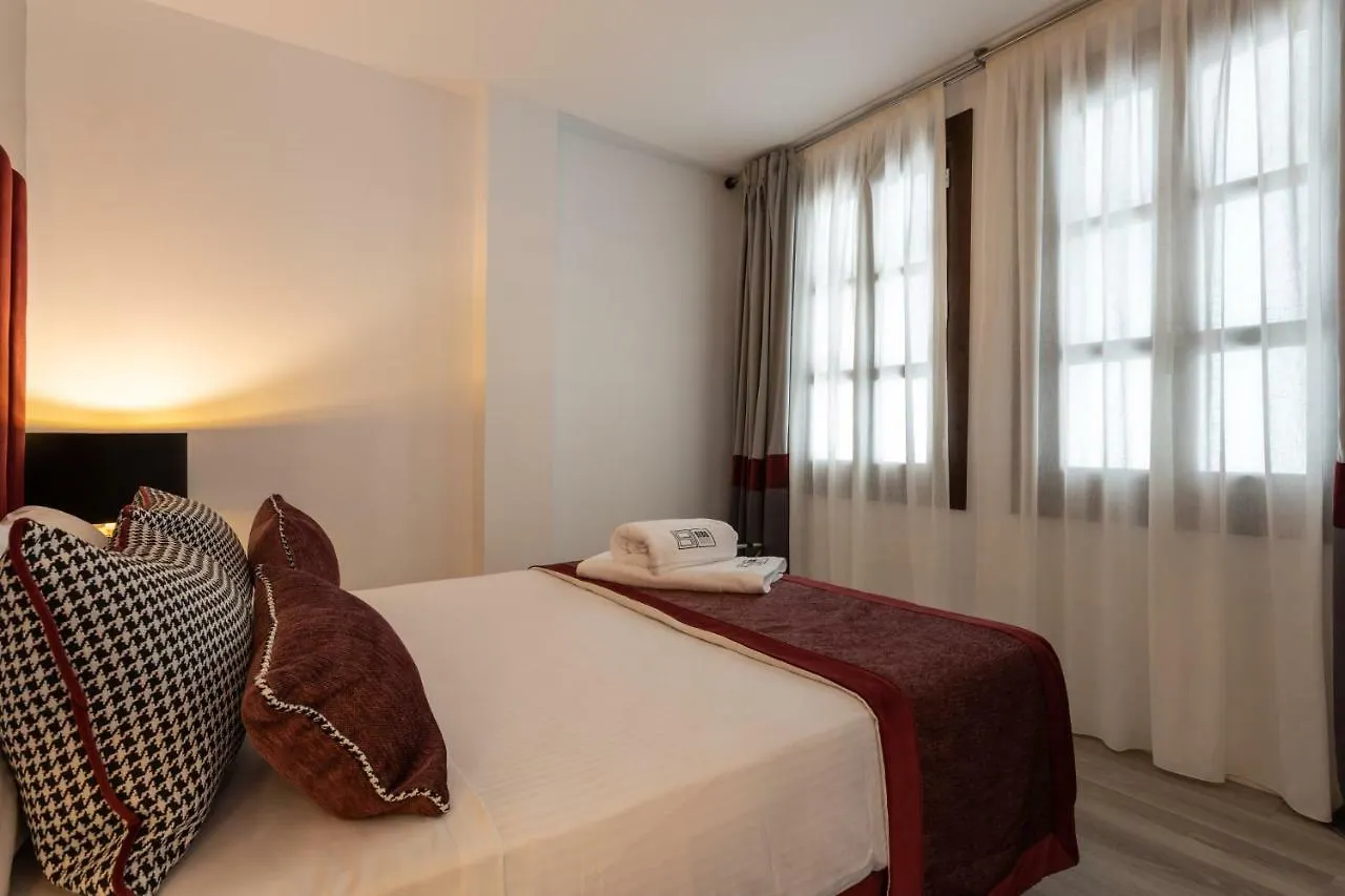 Bibo Suites Plaza Nueva Grenada
